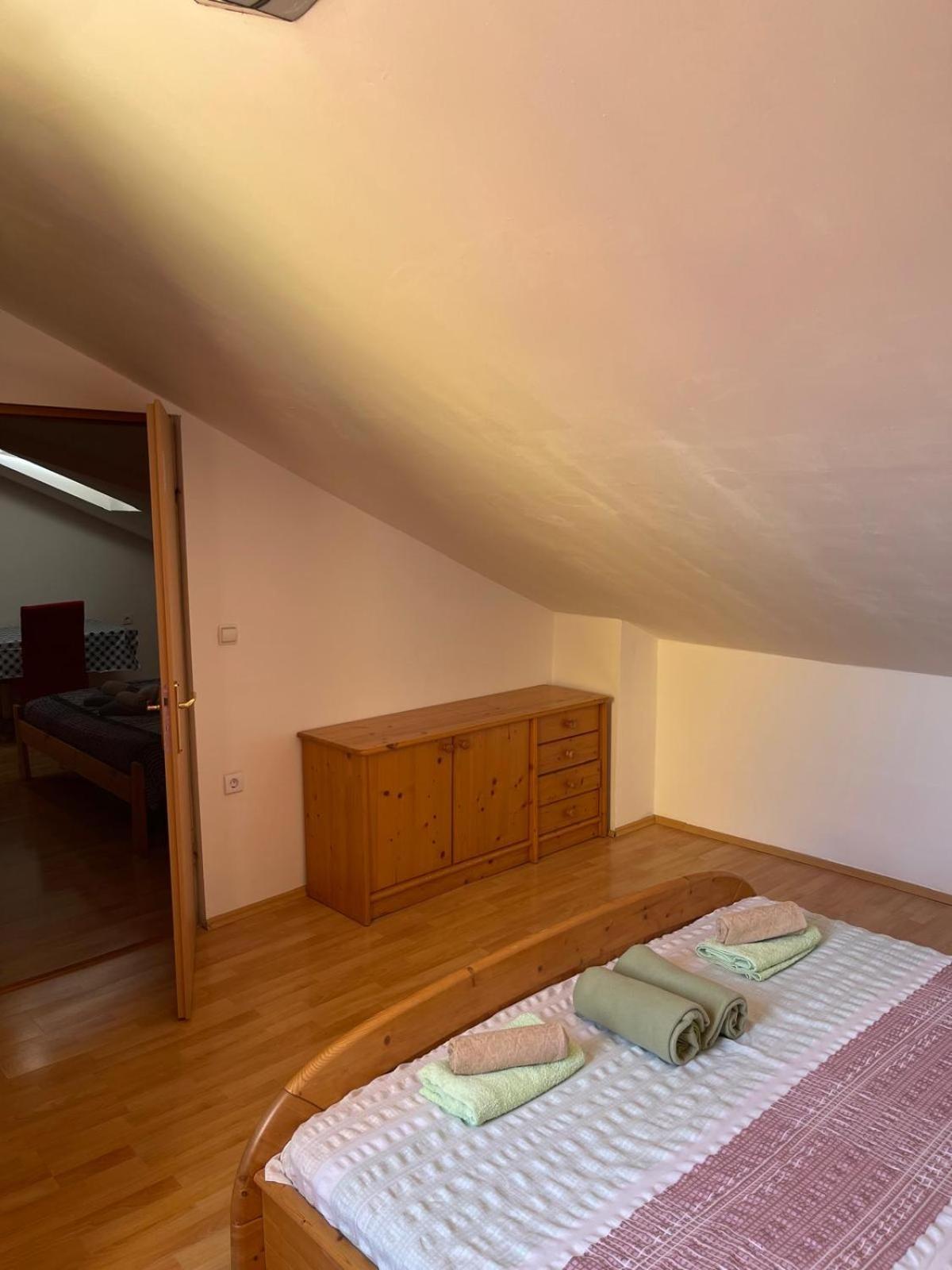 Dejan Apartment-Top Centar Pula Luaran gambar