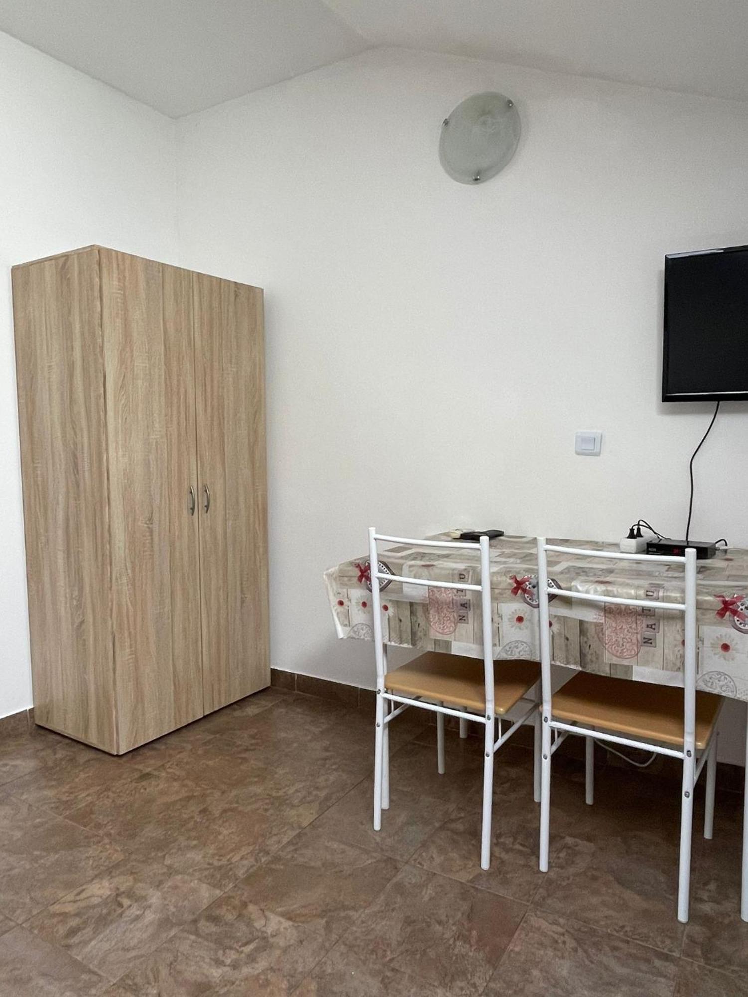 Dejan Apartment-Top Centar Pula Luaran gambar