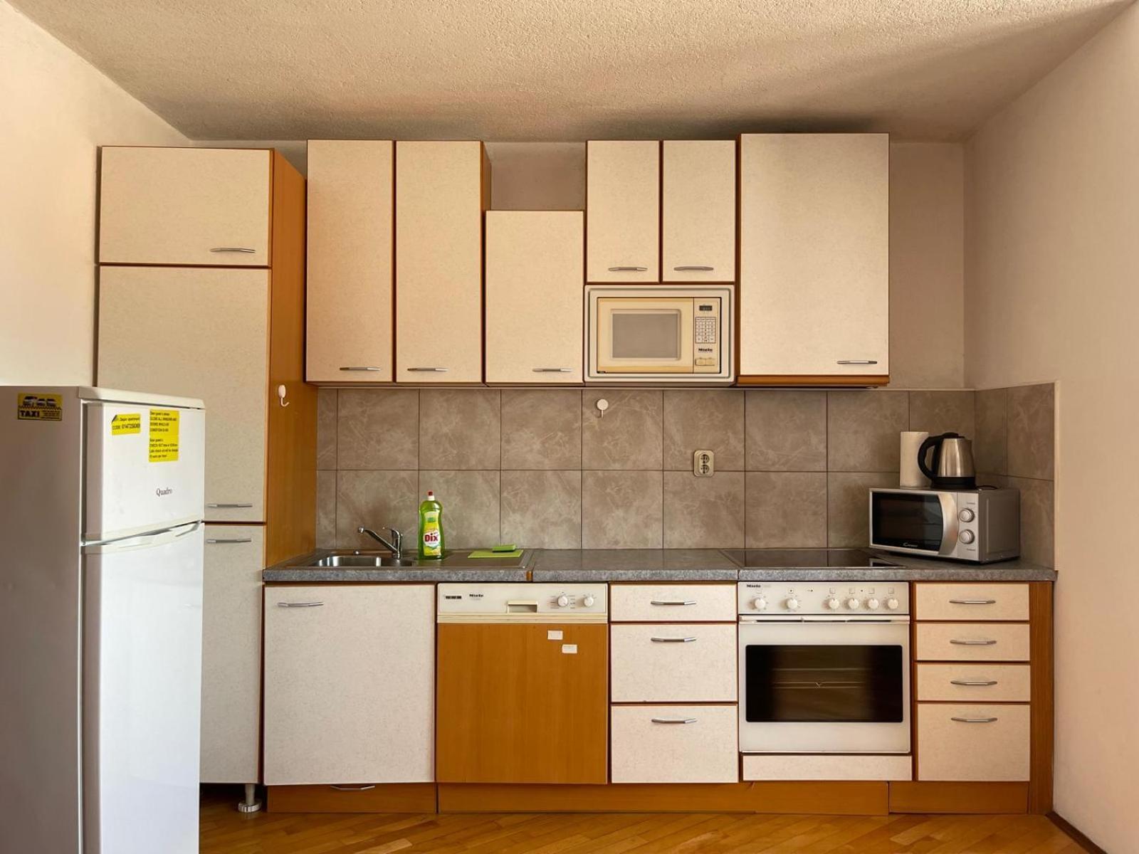 Dejan Apartment-Top Centar Pula Luaran gambar